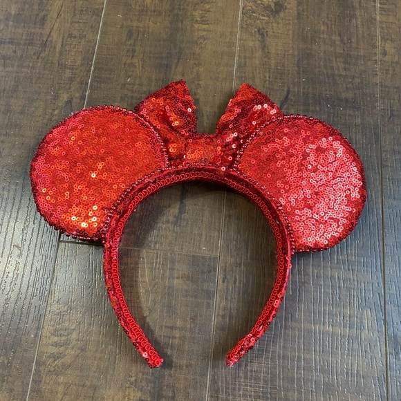 Rare Minnie Red sequinced inspired ears - Picture 2 of 3